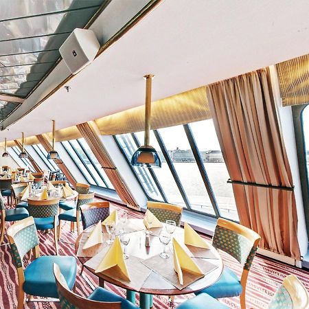 Viking Line Ferry Gabriella - One-Way Journey From Stockholm To Helsinki Hotel Bagian luar foto