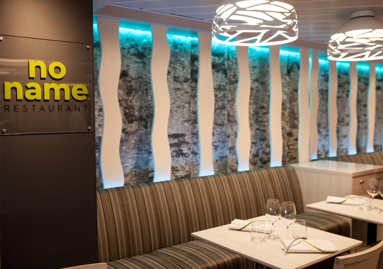 Viking Line Ferry Gabriella - One-Way Journey From Stockholm To Helsinki Hotel Bagian luar foto