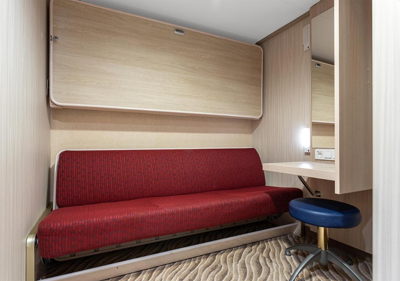 Viking Line Ferry Gabriella - One-Way Journey From Stockholm To Helsinki Hotel Ruang foto
