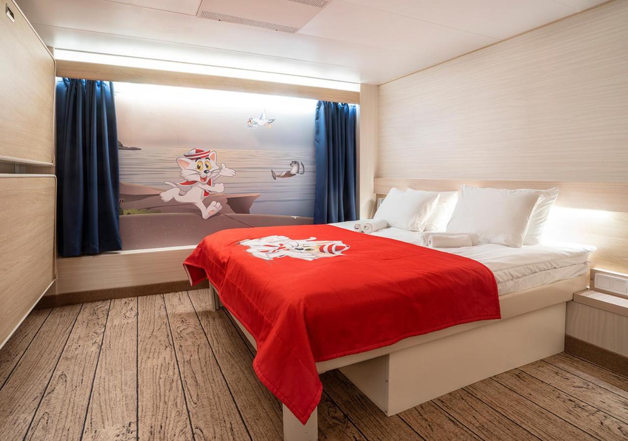 Viking Line Ferry Gabriella - One-Way Journey From Stockholm To Helsinki Hotel Ruang foto